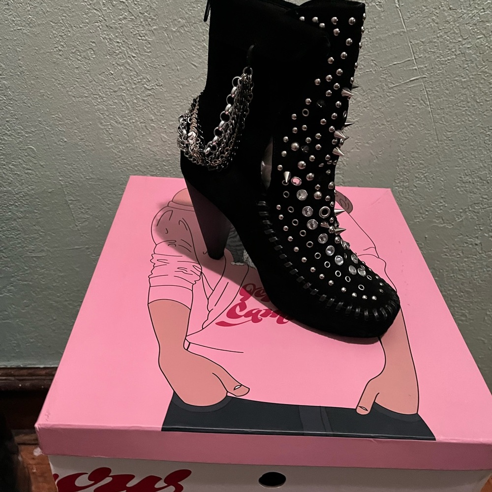 Jeffrey Campbell Neomie Black Suede Studded Bootie SUPER CUTE! - Picture 11 of 15